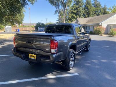 2017 Toyota Tacoma TRD Sport   - Photo 41 - Fremont, CA 94536