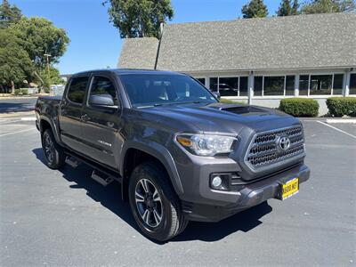 2017 Toyota Tacoma TRD Sport   - Photo 8 - Fremont, CA 94536