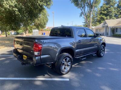 2017 Toyota Tacoma TRD Sport   - Photo 39 - Fremont, CA 94536