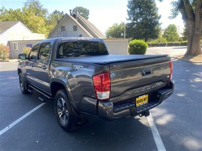 2017 Toyota Tacoma TRD Sport   - Photo 45 - Fremont, CA 94536