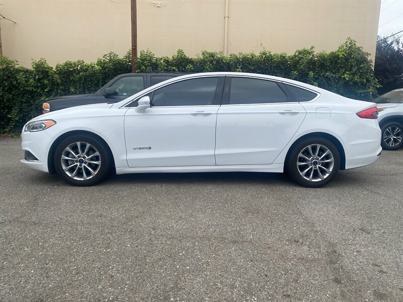 2018 Ford Fusion Hybrid SE  
