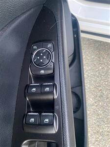 2018 Ford Fusion Hybrid SE - Photo 5 - Fremont, CA 94536