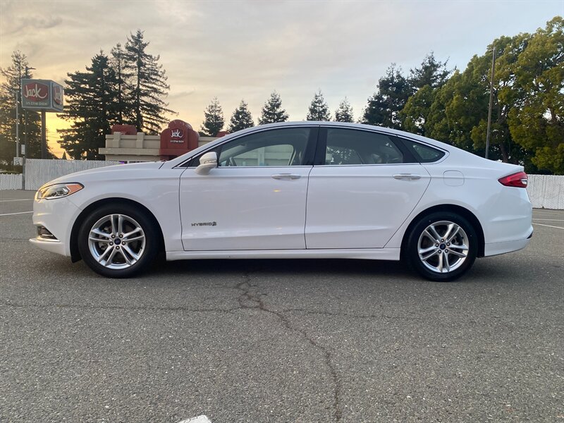 2018 Ford Fusion Hybrid SE  
