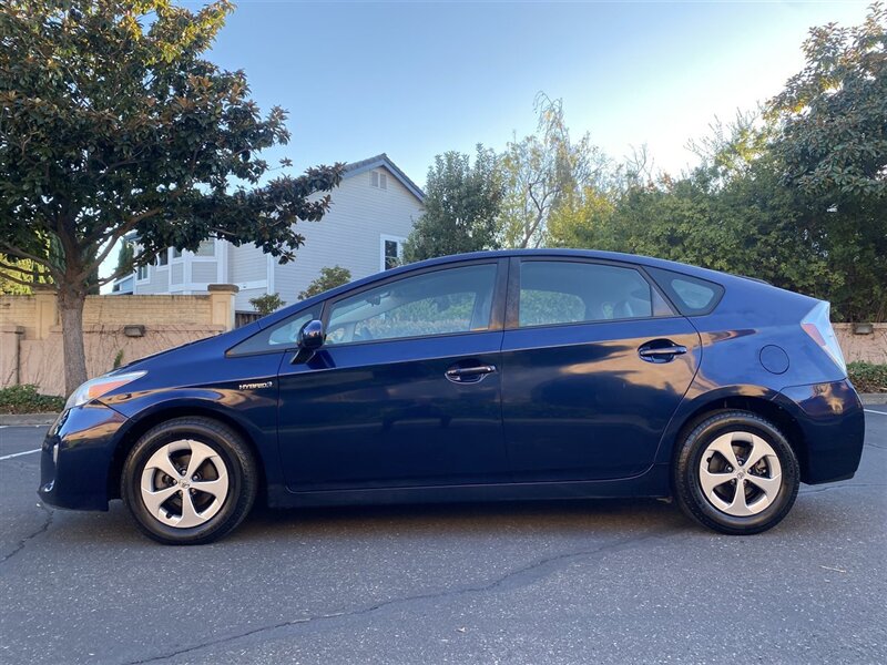 2013 Toyota Prius One  