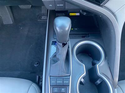 2022 Toyota Camry Hybrid XLE 1 Owner   - Photo 35 - Fremont, CA 94536