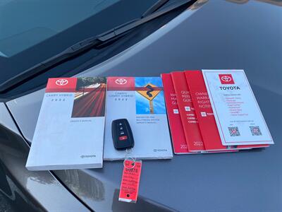 2022 Toyota Camry Hybrid XLE 1 Owner   - Photo 13 - Fremont, CA 94536