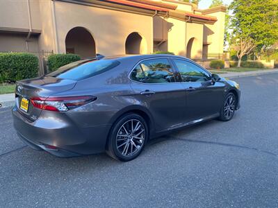 2022 Toyota Camry Hybrid XLE 1 Owner   - Photo 8 - Fremont, CA 94536
