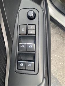 2018 Toyota C-HR XLE  1 Owner - Photo 7 - Fremont, CA 94536