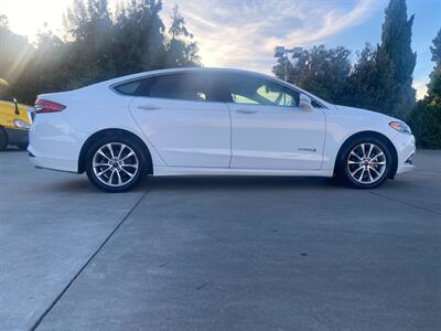 2017 Ford Fusion Hybrid SE - Photo 13 - Fremont, CA 94536