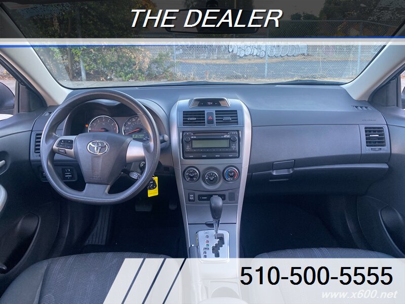 2012 Toyota Corolla LE  