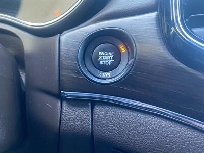 2019 Jeep Grand Cherokee Overland   - Photo 7 - Fremont, CA 94536