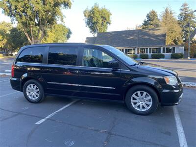 2016 Chrysler Town & Country Touring   - Photo 11 - Fremont, CA 94536