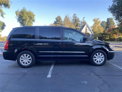 2016 Chrysler Town & Country Touring   - Photo 13 - Fremont, CA 94536