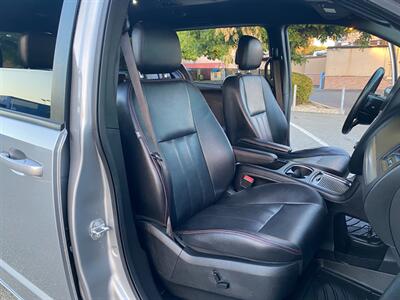 2019 Dodge Grand Caravan GT   - Photo 12 - Fremont, CA 94536
