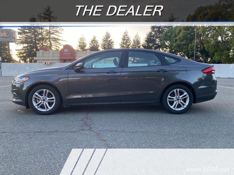 2018 Ford Fusion Hybrid SE  