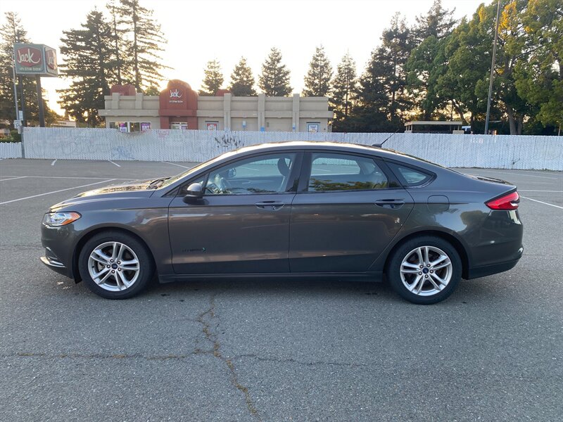 2018 Ford Fusion Hybrid SE  1 Owner