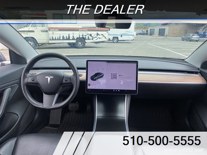 2018 Tesla Model 3 Long Range  1 Owner