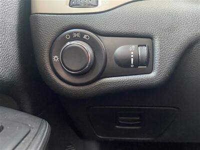 2016 Jeep Cherokee Sport   - Photo 2 - Fremont, CA 94536
