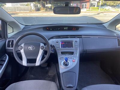 2014 Toyota Prius Four   - Photo 2 - Fremont, CA 94536
