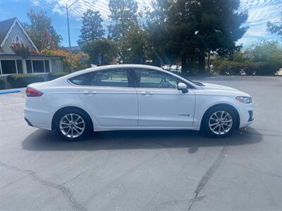 2019 Ford Fusion Hybrid SE  1 Owner - Photo 16 - Fremont, CA 94536