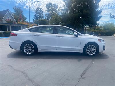 2019 Ford Fusion Hybrid SE  1 Owner - Photo 18 - Fremont, CA 94536