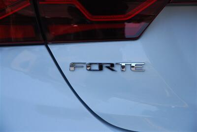 2021 Kia Forte GT-Line   - Photo 19 - Fremont, CA 94536