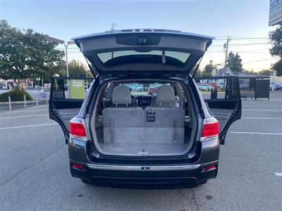 2013 Toyota Highlander Plus - Photo 22 - Fremont, CA 94536