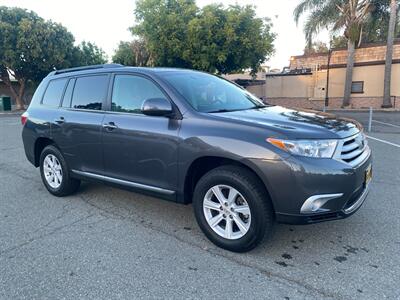 2013 Toyota Highlander Plus - Photo 13 - Fremont, CA 94536