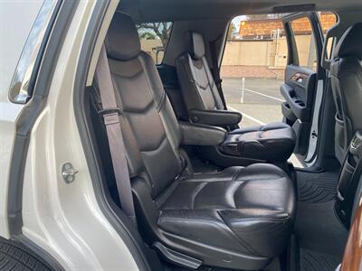 2017 Cadillac Escalade Luxury   - Photo 12 - Fremont, CA 94536