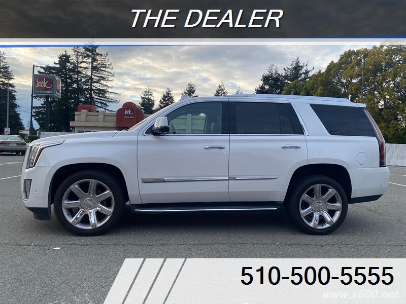 2017 Cadillac Escalade Luxury  