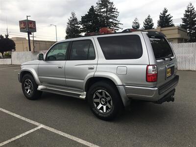 2002 Toyota 4Runner SR5   - Photo 15 - Fremont, CA 94536