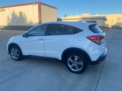 2017 Honda HR-V EX 2WD CVT SUV - Photo 29 - Fremont, CA 94536