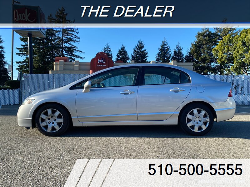 2011 Honda Civic LX Auto's photo