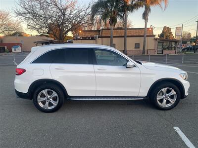 2018 Mercedes-Benz GLC 300   - Photo 29 - Fremont, CA 94536