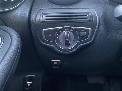 2018 Mercedes-Benz GLC 300   - Photo 26 - Fremont, CA 94536