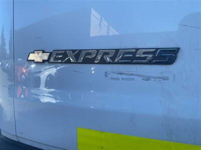 2014 Chevrolet Express 2500 1 Owner - Photo 24 - Fremont, CA 94536