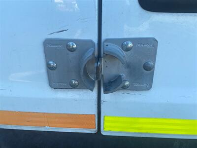 2014 Chevrolet Express 2500 1 Owner - Photo 28 - Fremont, CA 94536