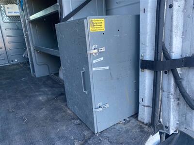 2014 Chevrolet Express 2500 1 Owner - Photo 23 - Fremont, CA 94536