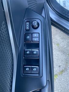 2018 Toyota C-HR XLE - Photo 34 - Fremont, CA 94536