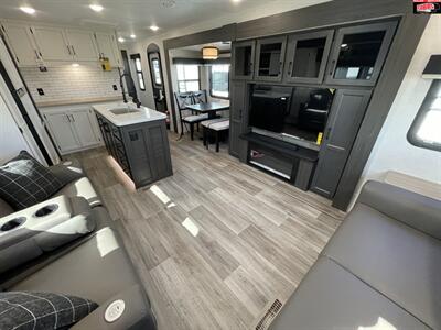 2025 VENTURE RV SPORTTREK TOURING 343VIK   - Photo 25 - Waco, TX 76712