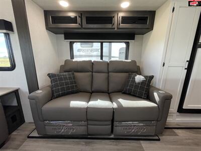 2025 VENTURE RV SPORTTREK TOURING 343VIK   - Photo 31 - Waco, TX 76712