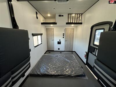 2025 KEYSTONE RV IMPACT 367   - Photo 14 - Waco, TX 76712