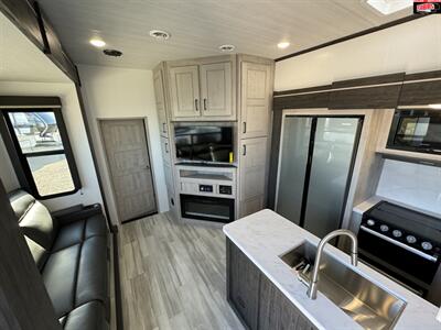 2025 KEYSTONE RV IMPACT 367   - Photo 21 - Waco, TX 76712