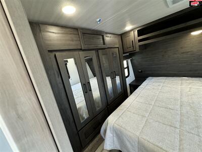 2025 KEYSTONE RV IMPACT 367   - Photo 20 - Waco, TX 76712