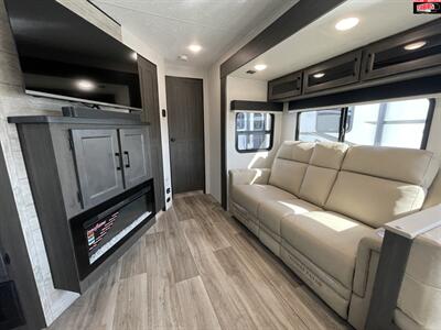 2025 VENTURE RV SPORTTREK 251VFK   - Photo 27 - Waco, TX 76712