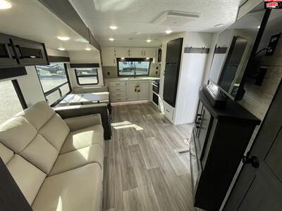 2025 VENTURE RV SPORTTREK 251VFK   - Photo 14 - Waco, TX 76712