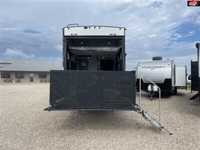 2024 DUTCHMEN VOLTAGE 3850   - Photo 14 - Waco, TX 76712