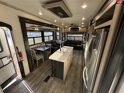 2021 KEYSTONE RV ALPINE 3650RL   - Photo 9 - Waco, TX 76712