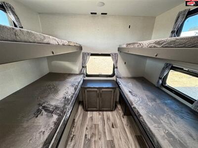 2024 VENTURE RV SPORTTREK TOURING 343VIB   - Photo 17 - Waco, TX 76712