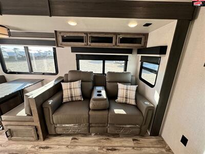 2024 VENTURE RV SPORTTREK TOURING 343VIB   - Photo 13 - Waco, TX 76712